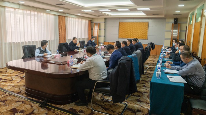 省政府國資委黨委書記、主任吳萬華到蘭州飯店調(diào)研