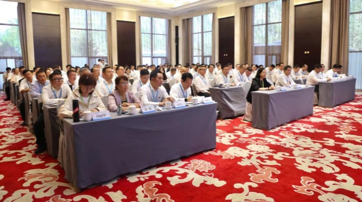 種植文旅人的永恒綠洲——石培文董事長(zhǎng)在武威實(shí)訓(xùn)基地深入講授集團(tuán)企業(yè)文化